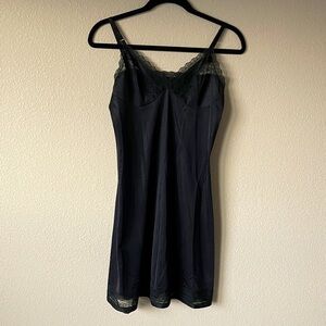 Vintage Vanity Fair Slip Sz 34 Black Lace Trim Slip Dress Coquette 90s Y2K U.S.A